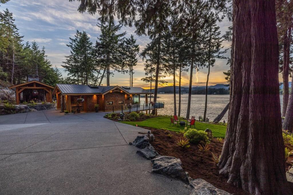 Kingfisher Manor Villa Sooke Exterior photo